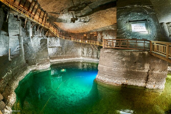 Podziemne jezioro w Kopalni Wieliczka — Komora Erazma Baracza